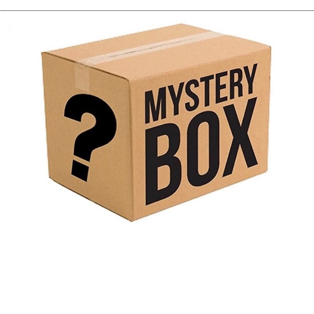 Mystery Box of 5 EUC  items women's size small